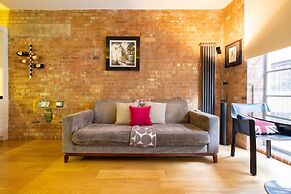 Central Soho Loft With A C Concierge