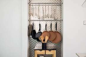 Soho Warehouse Loft With Concierge Lift