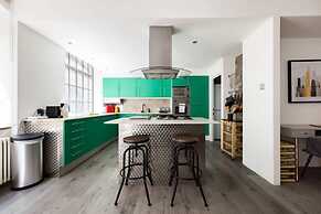 Soho Warehouse Loft With Concierge Lift