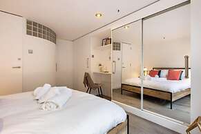 Soho Warehouse Loft With Concierge Lift