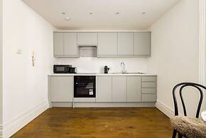 Spacious Apartment With Office Rear Terrace