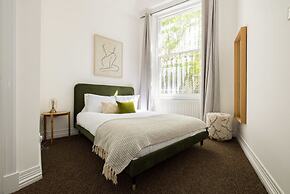 Spacious Apartment With Office Rear Terrace