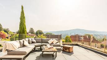 Luxury Home With Garden Gym Roof Terrace