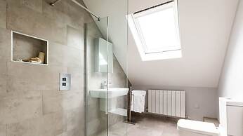 Luxury Home With Garden Gym Roof Terrace