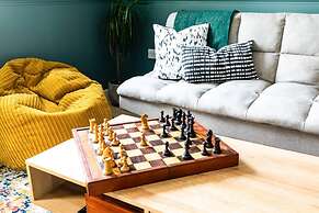 Luxury Home With Garden Gym Roof Terrace