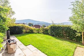 Luxury Home With Garden Gym Roof Terrace
