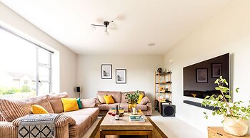 Luxury Home With Garden Gym Roof Terrace