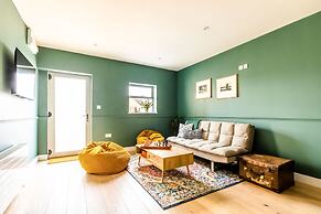 Luxury Home With Garden Gym Roof Terrace