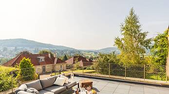 Luxury Home With Garden Gym Roof Terrace