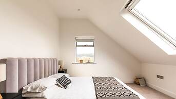 Luxury Home With Garden Gym Roof Terrace