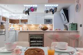 Luxurious Loft Central Soho - 3 Bedrooms Office