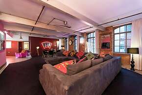 Luxurious Loft Central Soho - 3 Bedrooms Office
