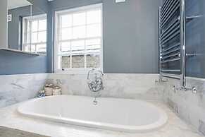 Marylebone Luxury 2-bed Duplex With Terrace