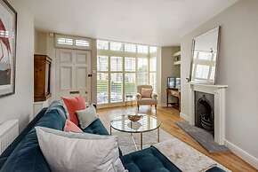 Divine Georgian Townhouse in the Heart of Bath