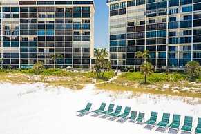 Siesta Beach Retreat Poolside Paradise 2BR Condo