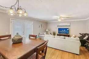 Lovely 3 Bedroom First Floor Condo on Golf Course