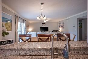 Lovely 3 Bedroom First Floor Condo on Golf Course