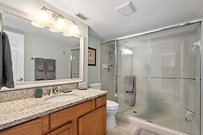 Lovely 3 Bedroom First Floor Condo on Golf Course