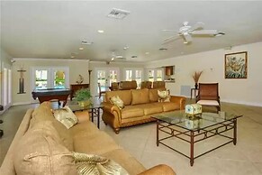 Lovely 3 Bedroom First Floor Condo on Golf Course