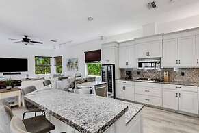 Siesta Key Marvel Pool SPA Deeded Beach Access