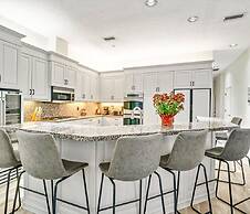 Siesta Key Marvel Pool SPA Deeded Beach Access