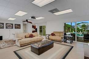 Siesta Key Marvel Pool SPA Deeded Beach Access