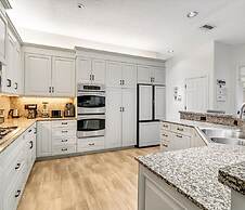 Siesta Key Marvel Pool SPA Deeded Beach Access