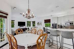 Siesta Key Marvel Pool SPA Deeded Beach Access