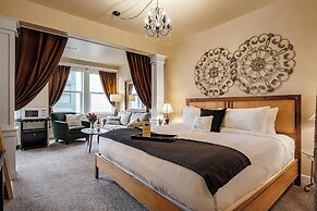 The Orenco Station Hotel