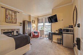 The Orenco Station Hotel