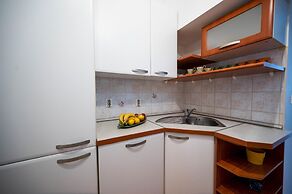 Bright and Modern 1bdr Apartment in the Center
