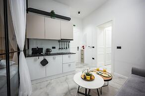 140 SQM Apartment With 4 Units - Great FOR Groups