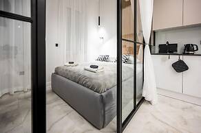 140 SQM Apartment With 4 Units - Great FOR Groups