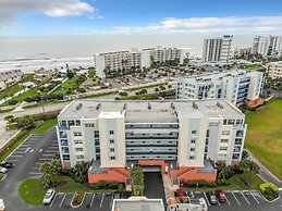 Delightful Modern Coastal Themed 3 2 Condo in Oceanwalk Ow3-303