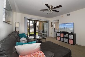 Pet Friendly Bouchelle Island Condo Walk out Sliders to the Pool Bo302