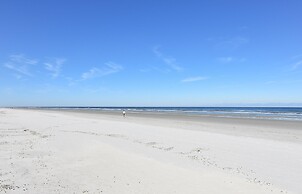 Sunnyside Up Townhome at Sea Dunes - Ocean View Next to Pool - B6 Up