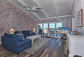 Sunnyside Up Townhome at Sea Dunes - Ocean View Next to Pool - B6 Up