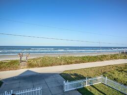 Beachfront Home With Large Deck Perfect for Families - 6492 S Atlantic