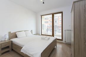 Modern 1bdr Apartment Near Center - Free Parking
