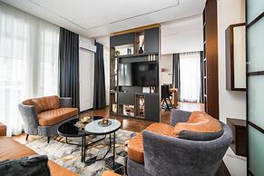 Luxury Design 2bdr Apartment