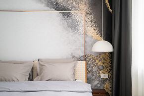 Luxury Design 2bdr Apartment