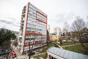 Luxury Design 2bdr Apartment