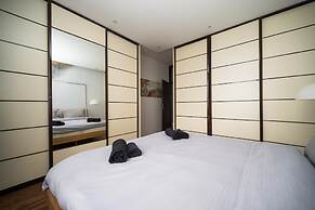 Luxury Design 2bdr Apartment