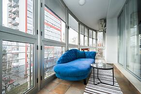 Luxury Design 2bdr Apartment