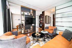 Luxury Design 2bdr Apartment