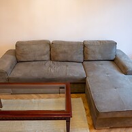 Spacious 1bdr Apartment Near City Center