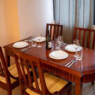 Spacious 1bdr Apartment Near City Center