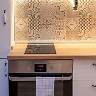 Spacious 1bdr Apartment Near City Center