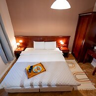 Spacious 1bdr Apartment Near City Center