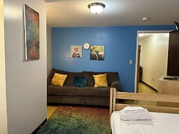 Cute Downtown APT Quick Safe Walk to PPG Arena